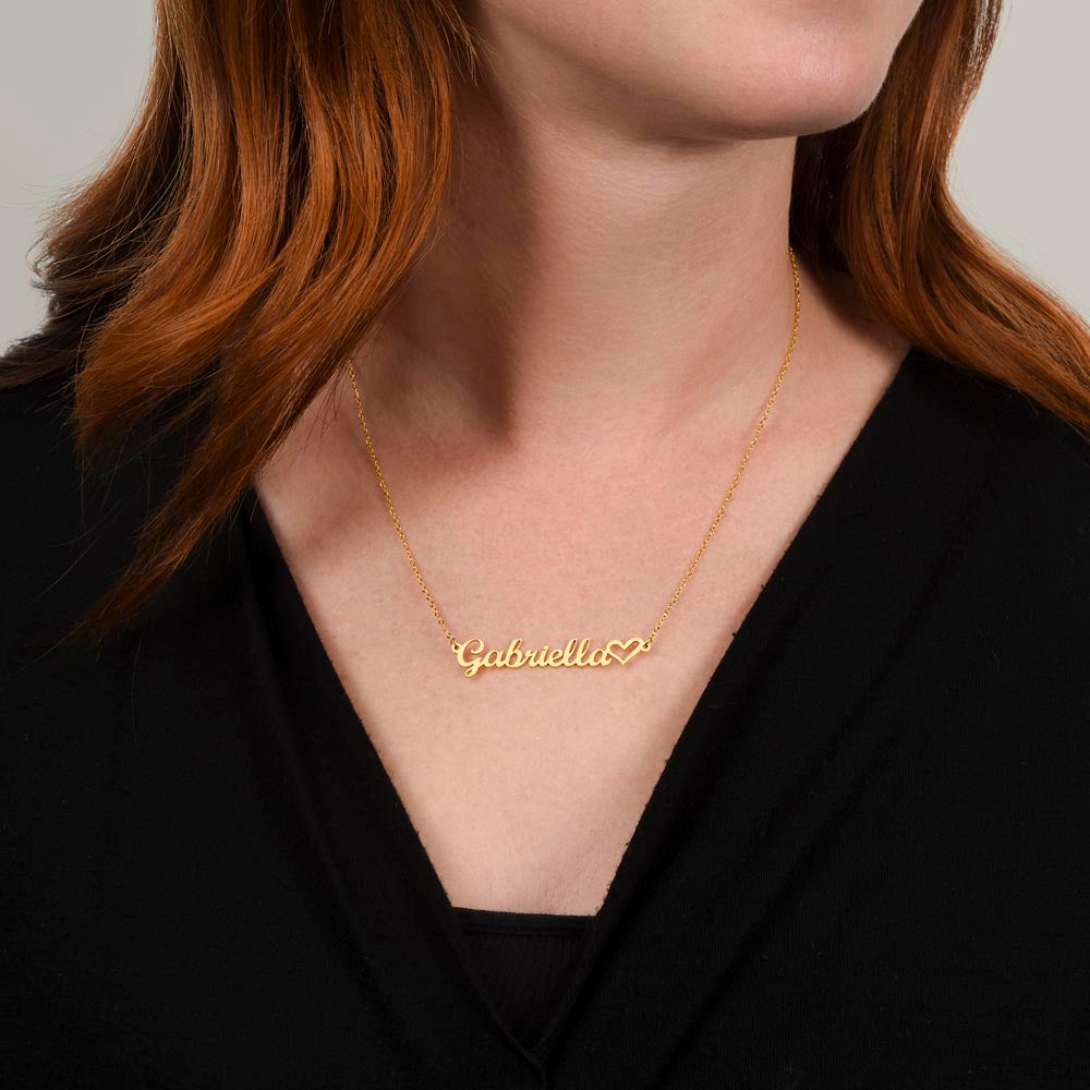 Mom to Be: Luxury Name Necklace With Heart